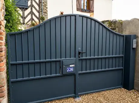 portail sur mesure Rennes-1